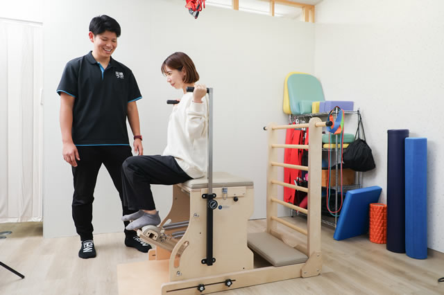 最新の設備と豊富な経験で患者様の痛みを取る名東区の足腰ラボ接骨院